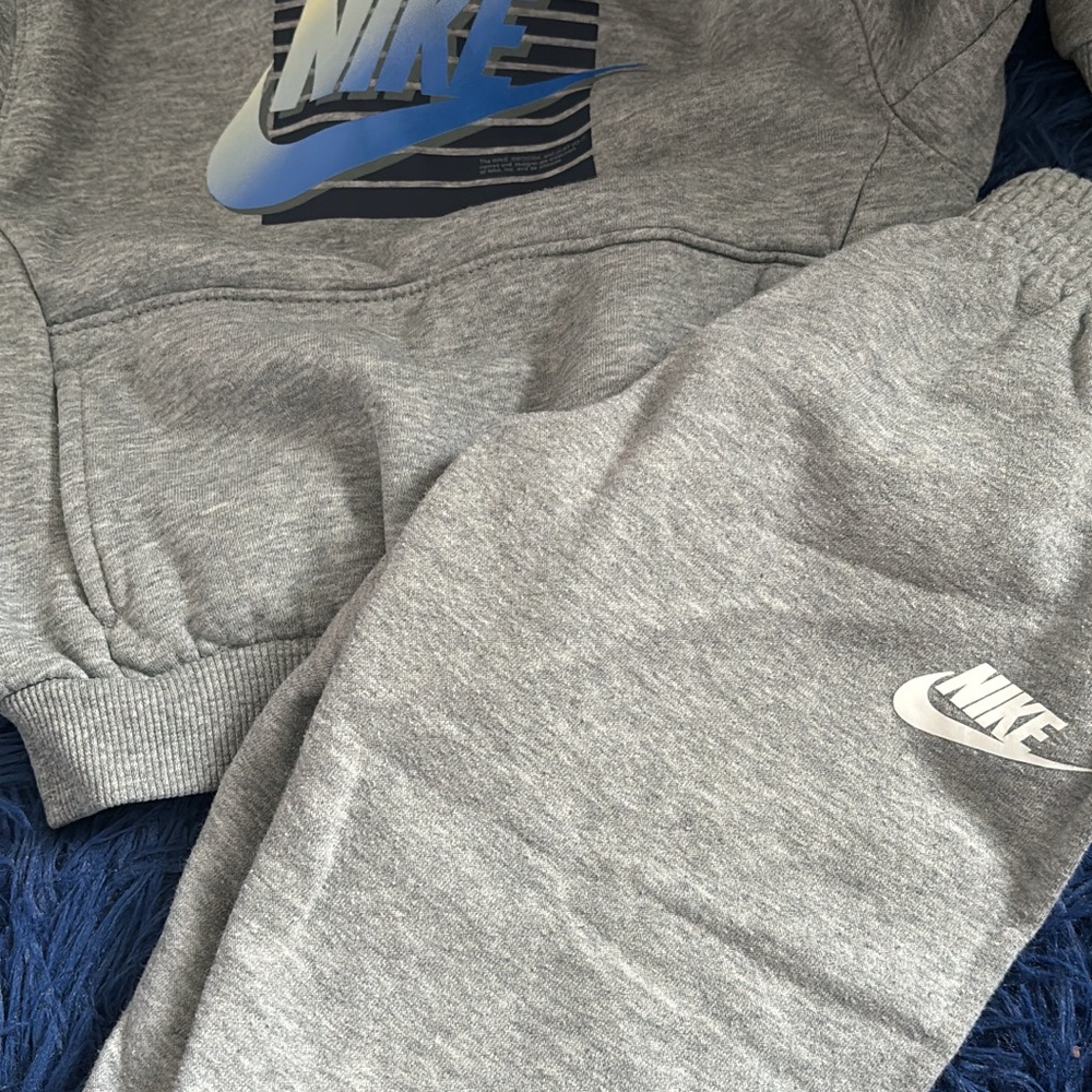 Nike Gray Athletic Sweatpants Relaxed Fit